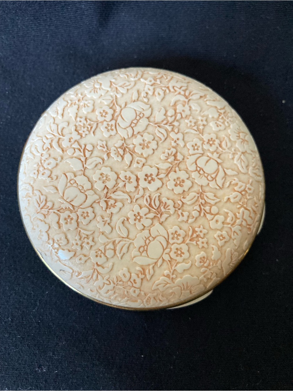 Avon Vintage Cream Floral Embossed Compact Mirror